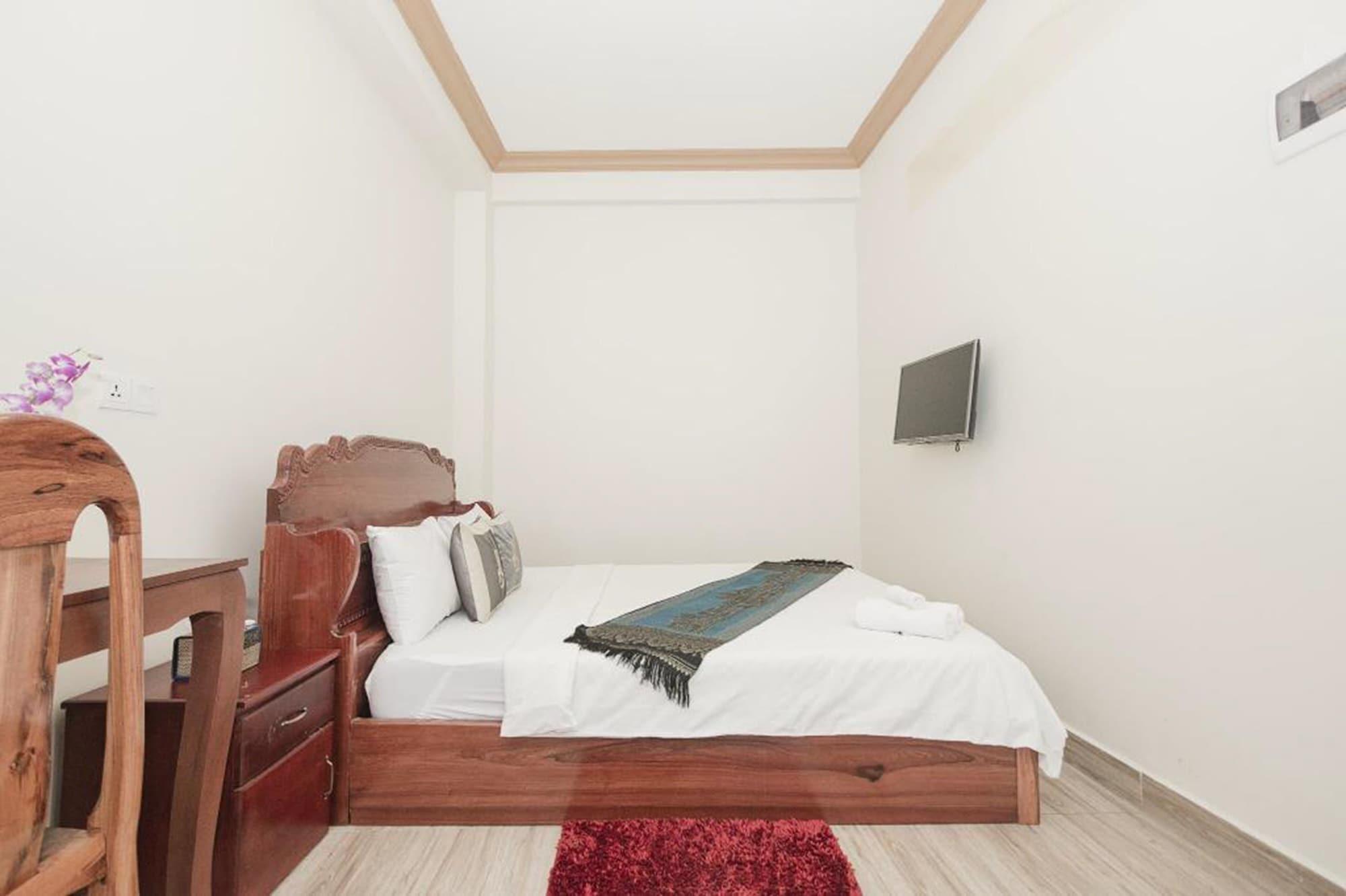 ดินซีย์ บูทิก โฮเต็ล Hotel พนมเปญ ภายนอก รูปภาพ