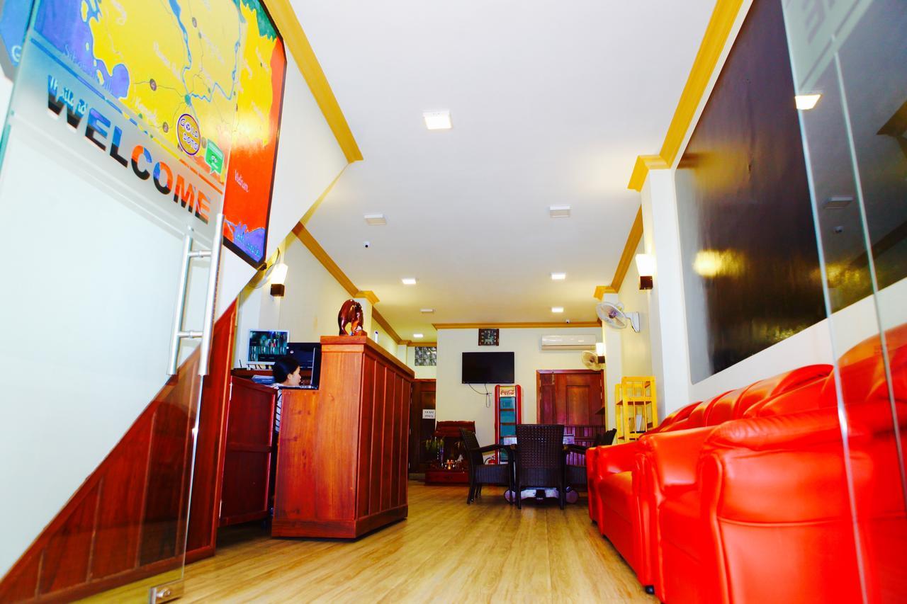 ดินซีย์ บูทิก โฮเต็ล Hotel พนมเปญ ภายนอก รูปภาพ