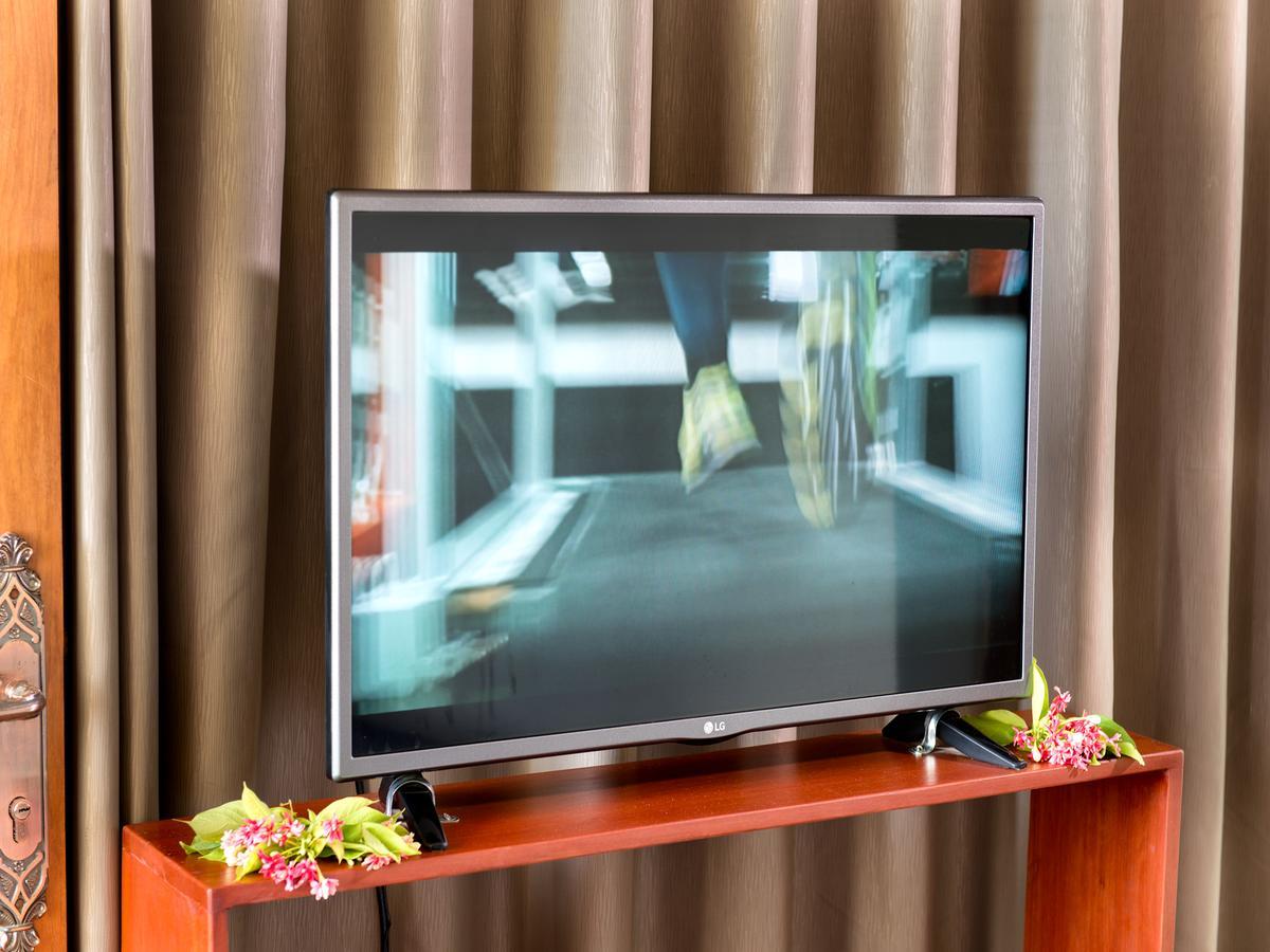ดินซีย์ บูทิก โฮเต็ล Hotel พนมเปญ ภายนอก รูปภาพ